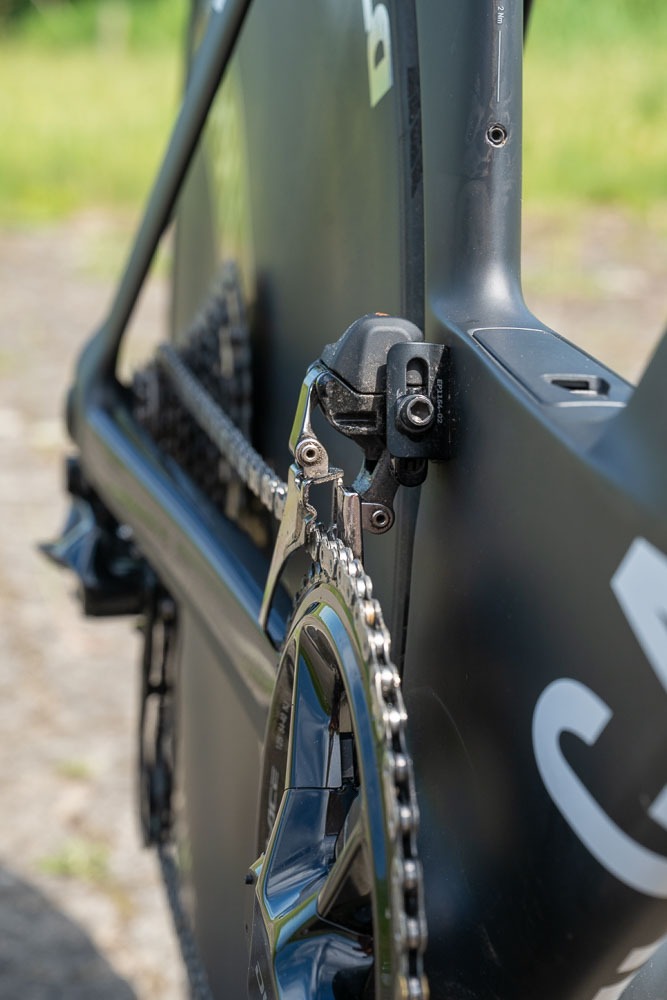 Umwerfersockel am Canyon Speedmax