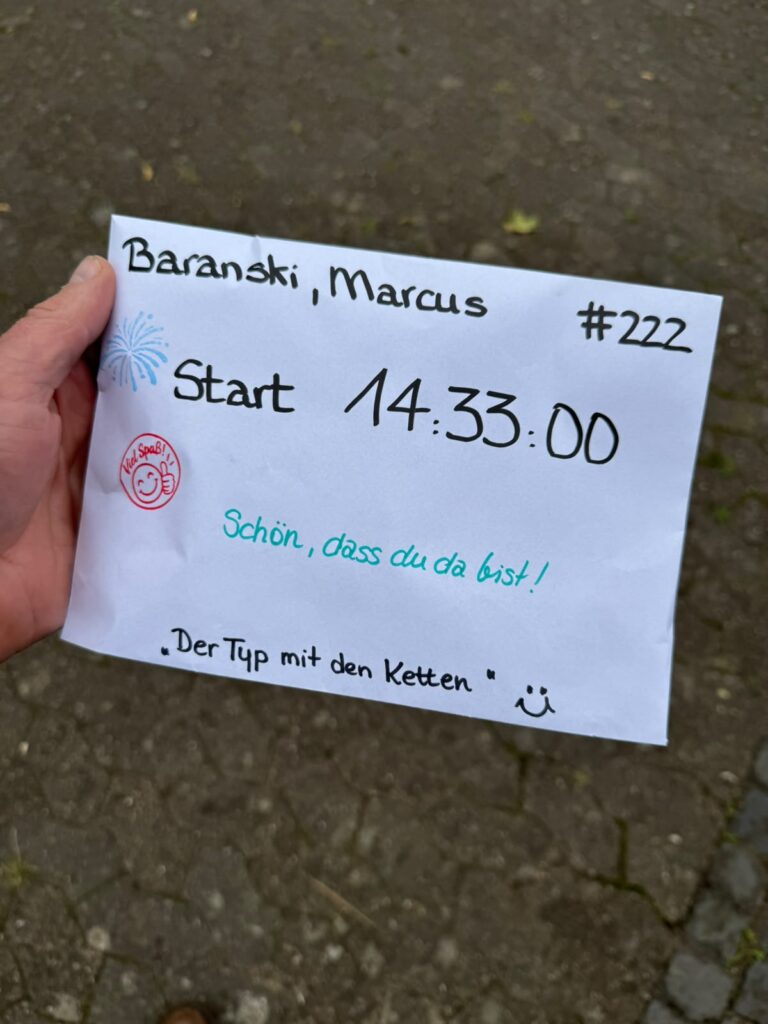 Startumschlag beim Zeitfahren in Lehrte. Wie die ganze Veranstaltung mit Liebe gemacht.